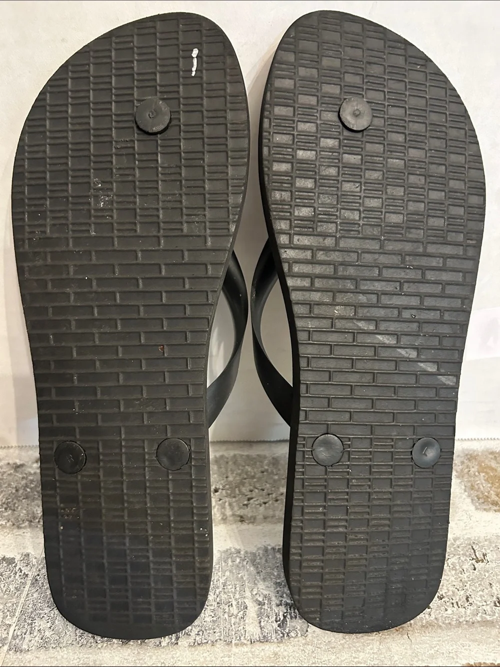 Tory Burch Black & White Printed Flip Flops